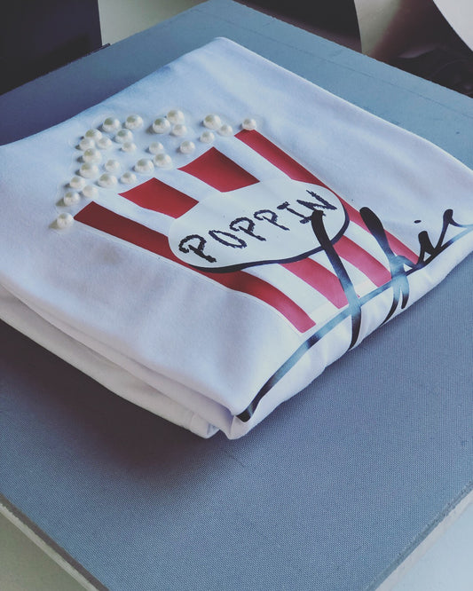 POPCORN POPPIN Chic Short Sleeved Tee