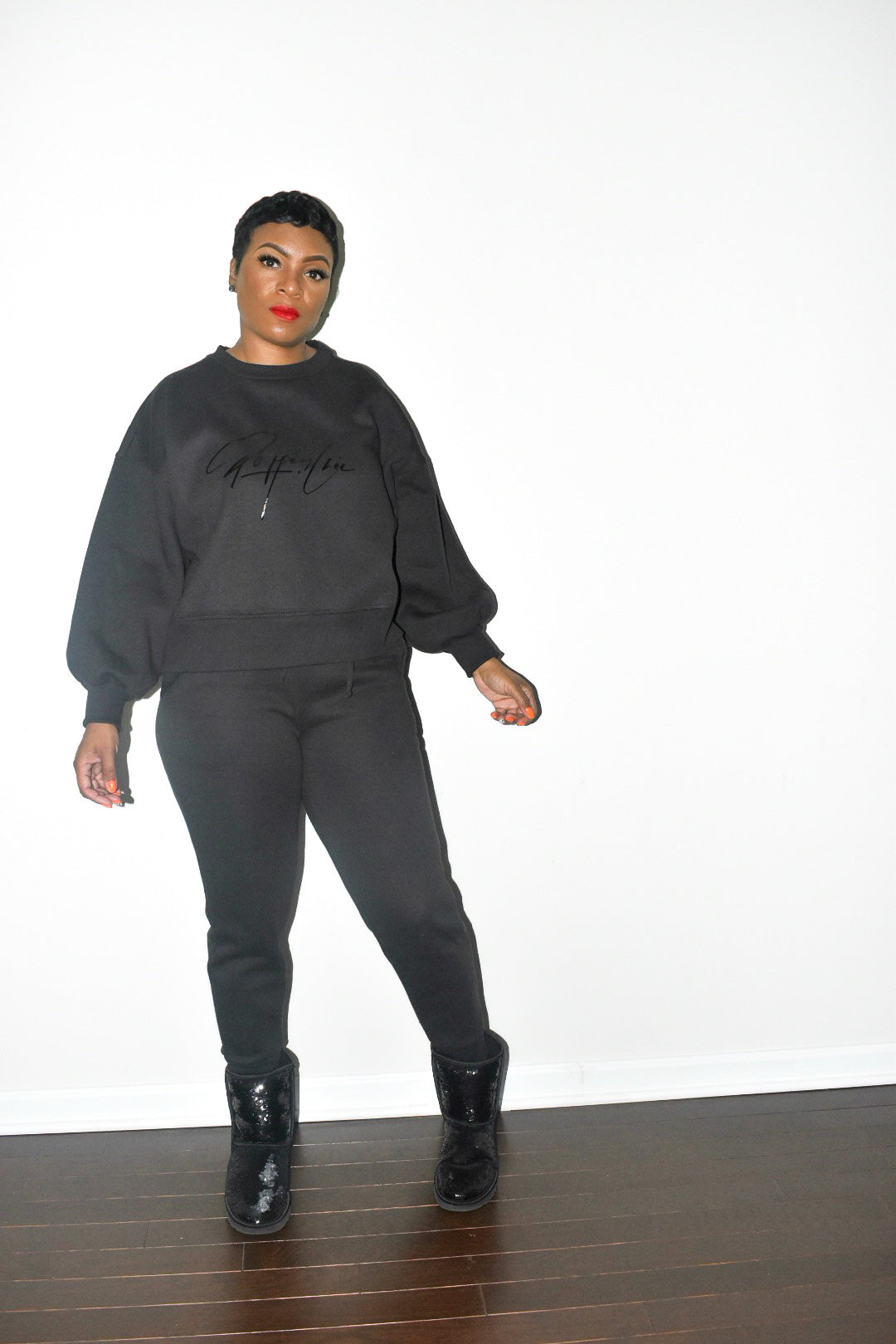 POPPIN Black on Black Balloon Sleeved Sweatsuit