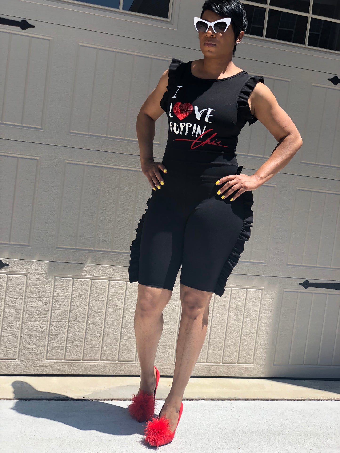 I LOVE POPPIN Chic Ruffled Short Romper (Black)