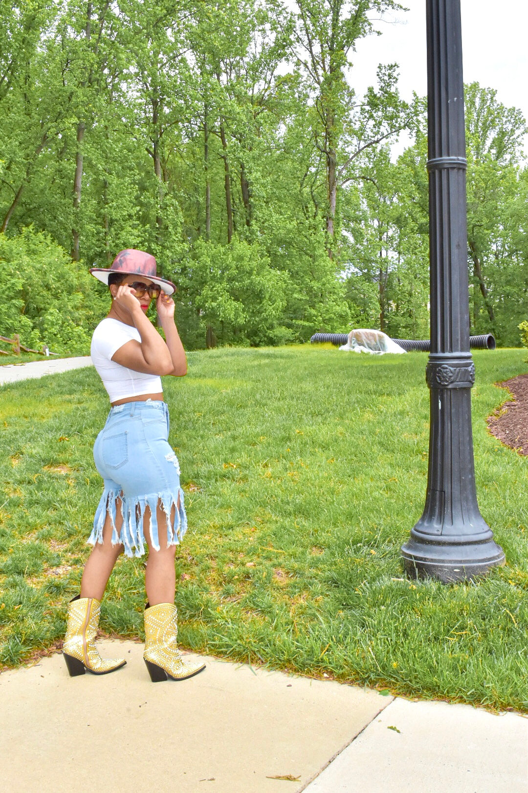 High Waisted Distressed Light Denim Fringed Shorts